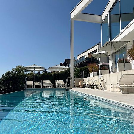 Weingut-Aparthotel Olinger Mehring  Bagian luar foto
