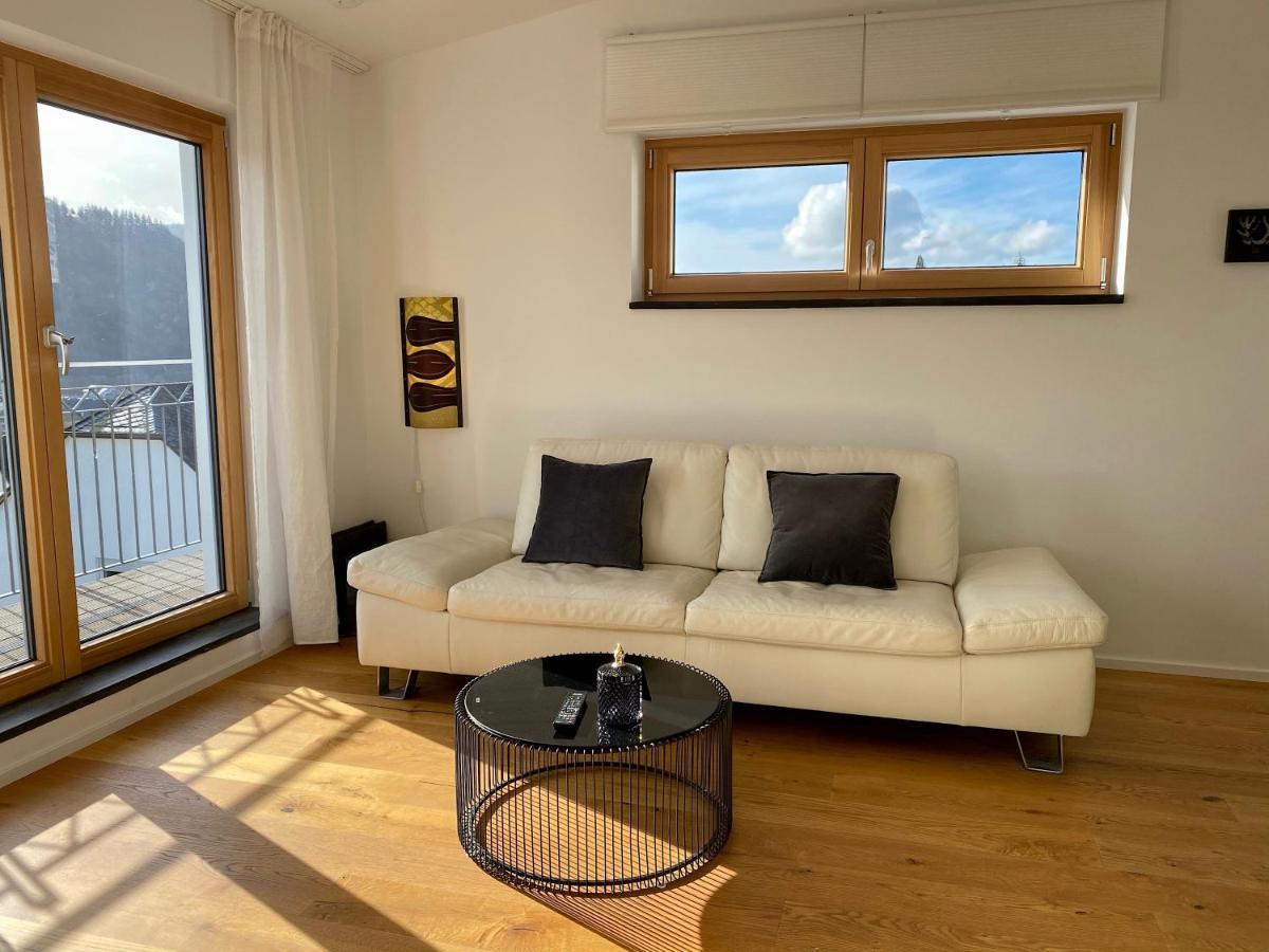 Weingut-Aparthotel Olinger Mehring  Bagian luar foto