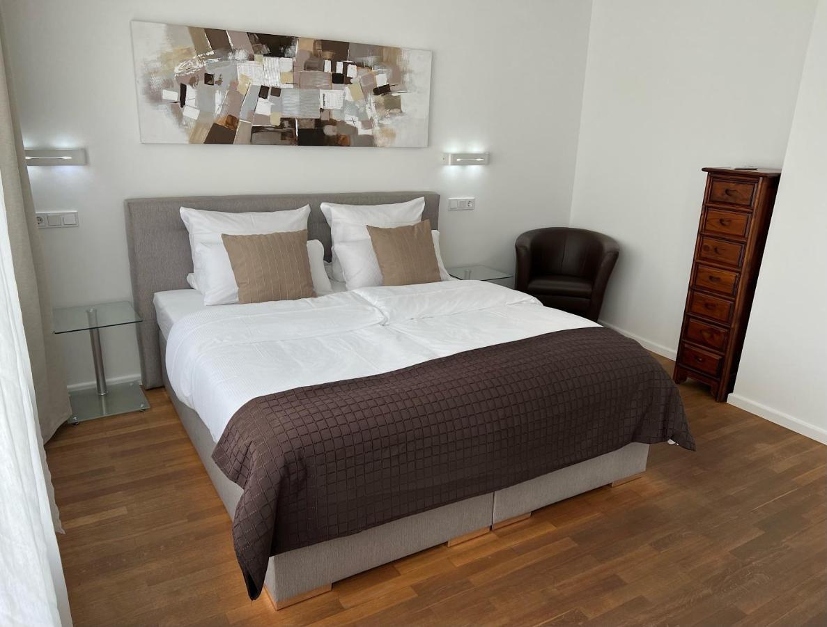 Weingut-Aparthotel Olinger Mehring  Ruang foto