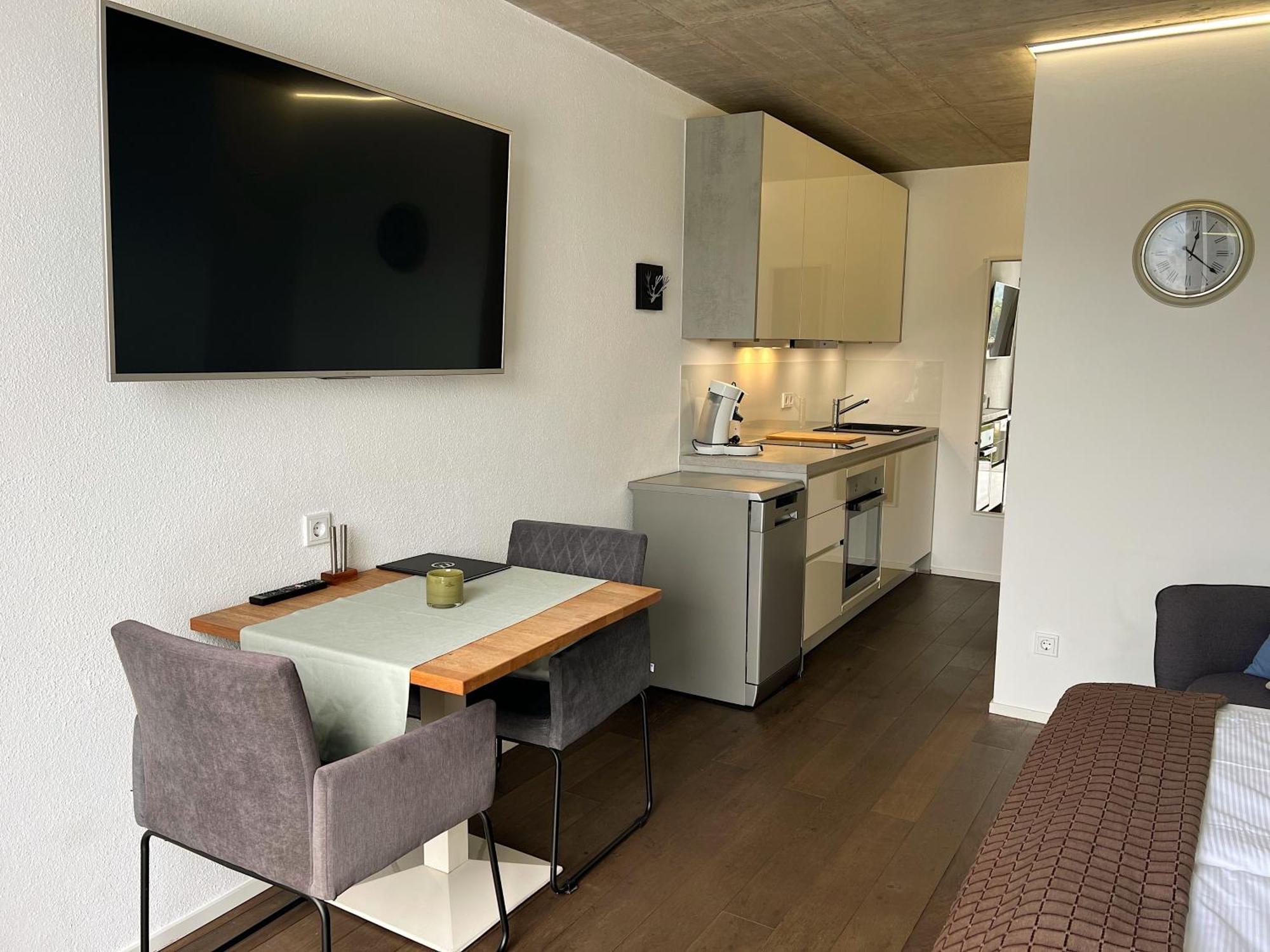 Weingut-Aparthotel Olinger Mehring  Ruang foto